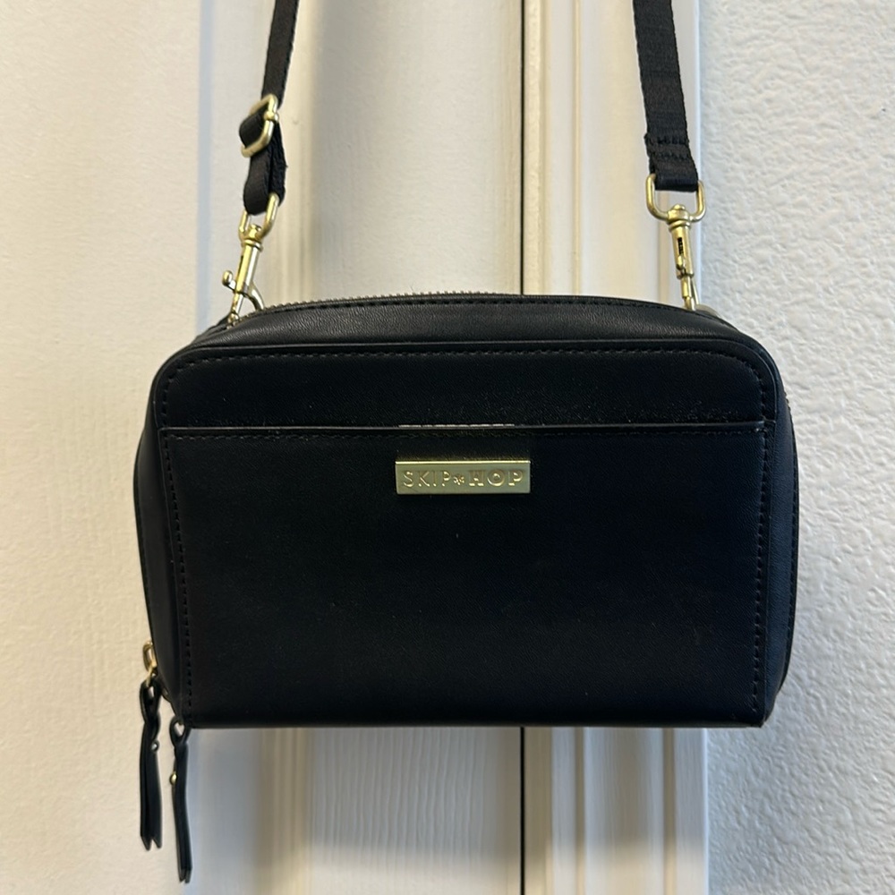 Skip Hop Wallet Bag